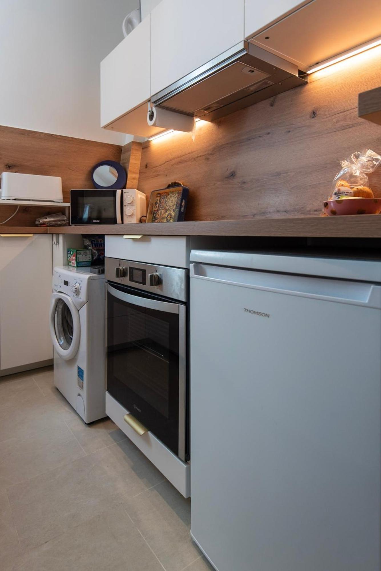 Welcome To Apartment *